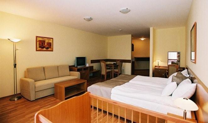 Panorama Wellness Apartman Hotel ไฮจ์ดุสโซบอสโล ห้อง รูปภาพ