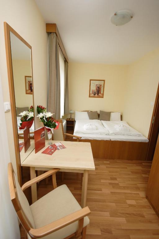 Panorama Wellness Apartman Hotel ไฮจ์ดุสโซบอสโล ห้อง รูปภาพ