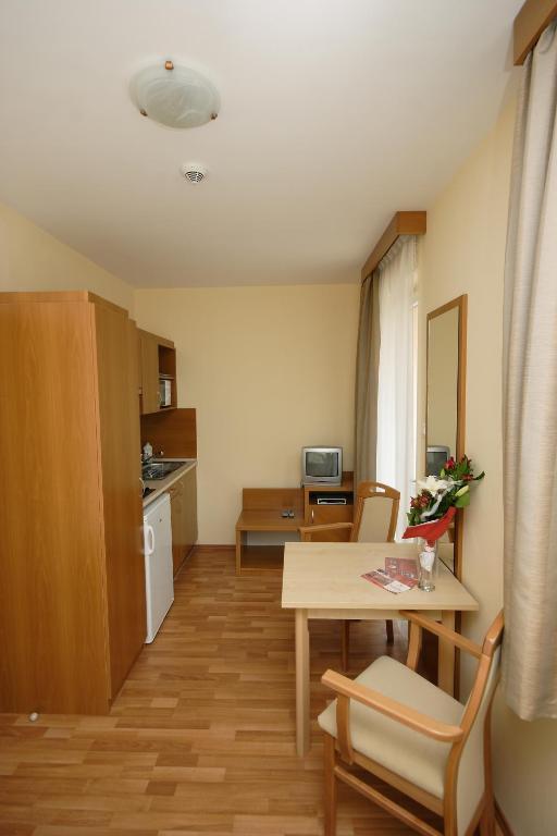 Panorama Wellness Apartman Hotel ไฮจ์ดุสโซบอสโล ห้อง รูปภาพ