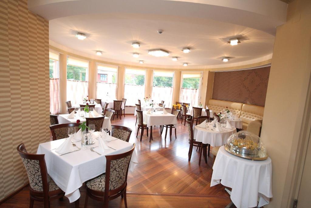 Panorama Wellness Apartman Hotel ไฮจ์ดุสโซบอสโล ภายนอก รูปภาพ